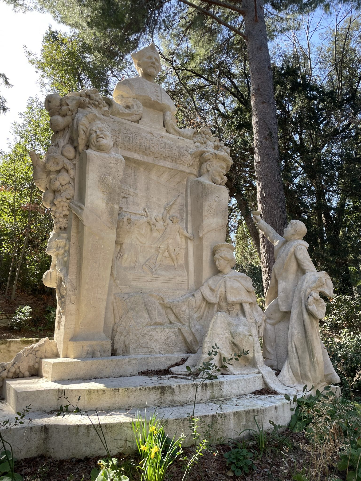 Francois%20Rabelais%27%20monument%2C%20Jardin%20des%20Plantes%2C%20Montpellier%20%28by%20Andrea%20Angelucci%29%20-%2001.JPEG